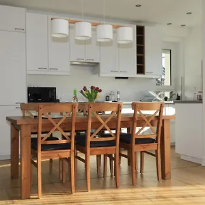 Paskal-lux With Free Parking And Ac Apartament